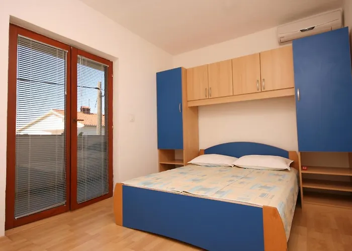 6606b Apartment