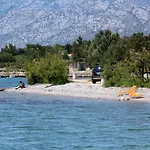 6606b * Starigrad Paklenica