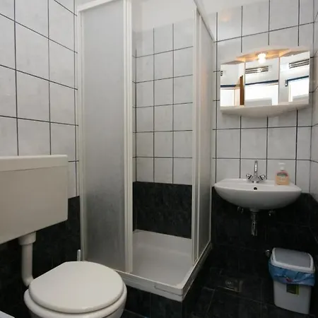 6606b Starigrad Paklenica