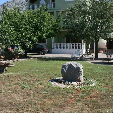 6606b Апартаменты *